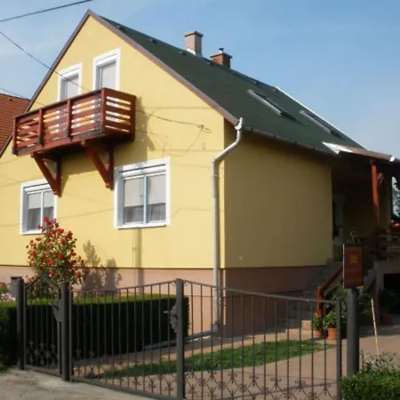 Papp Apartman Felsoors