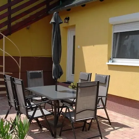 Papp Apartman Apartment Felsoors